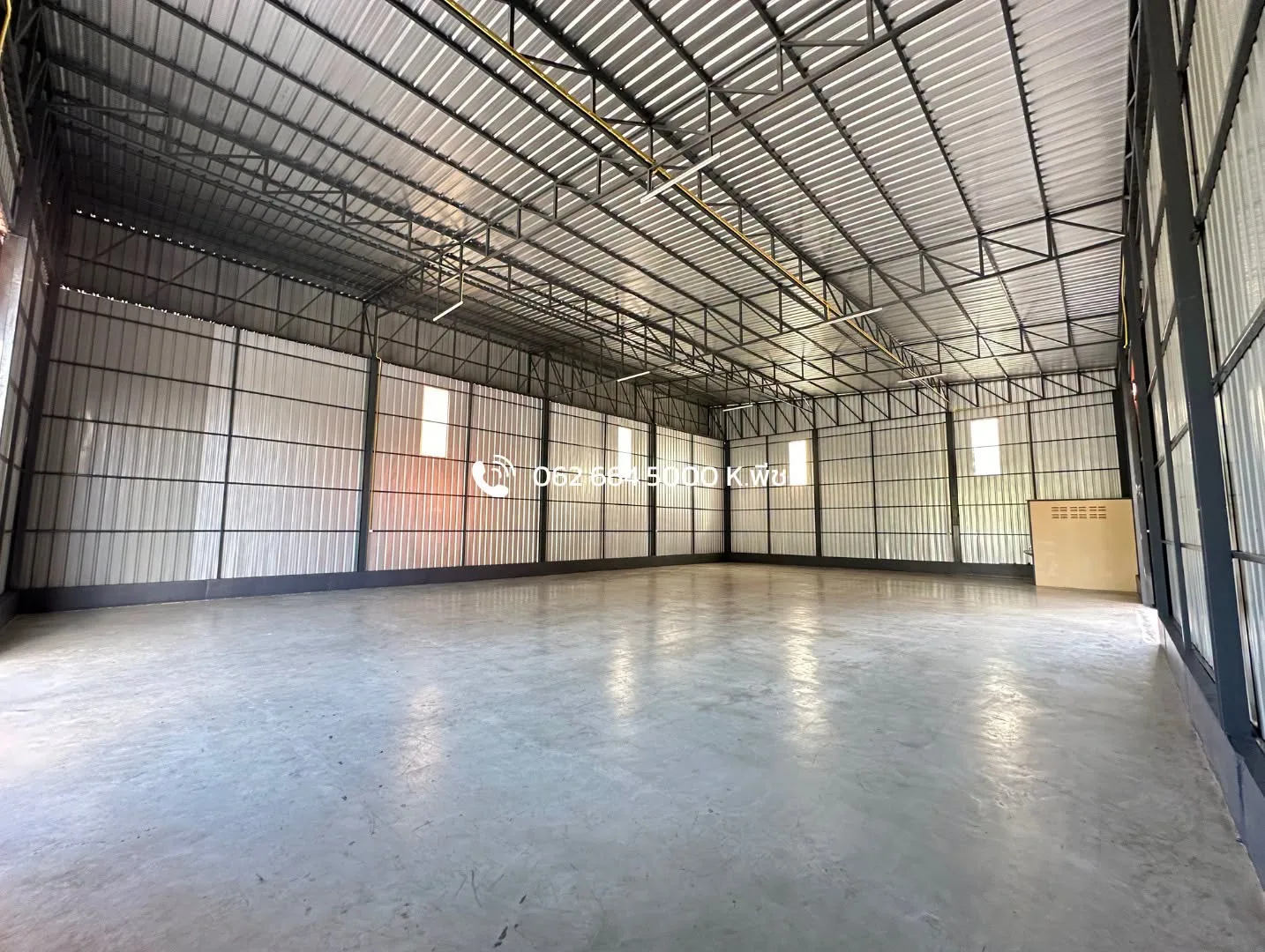 โกดังลาดพร้าว วังทองหลาง ใกล้รถไฟฟ้า ใกล้ทางด่วน - 308 ตร.ม. มุม 3