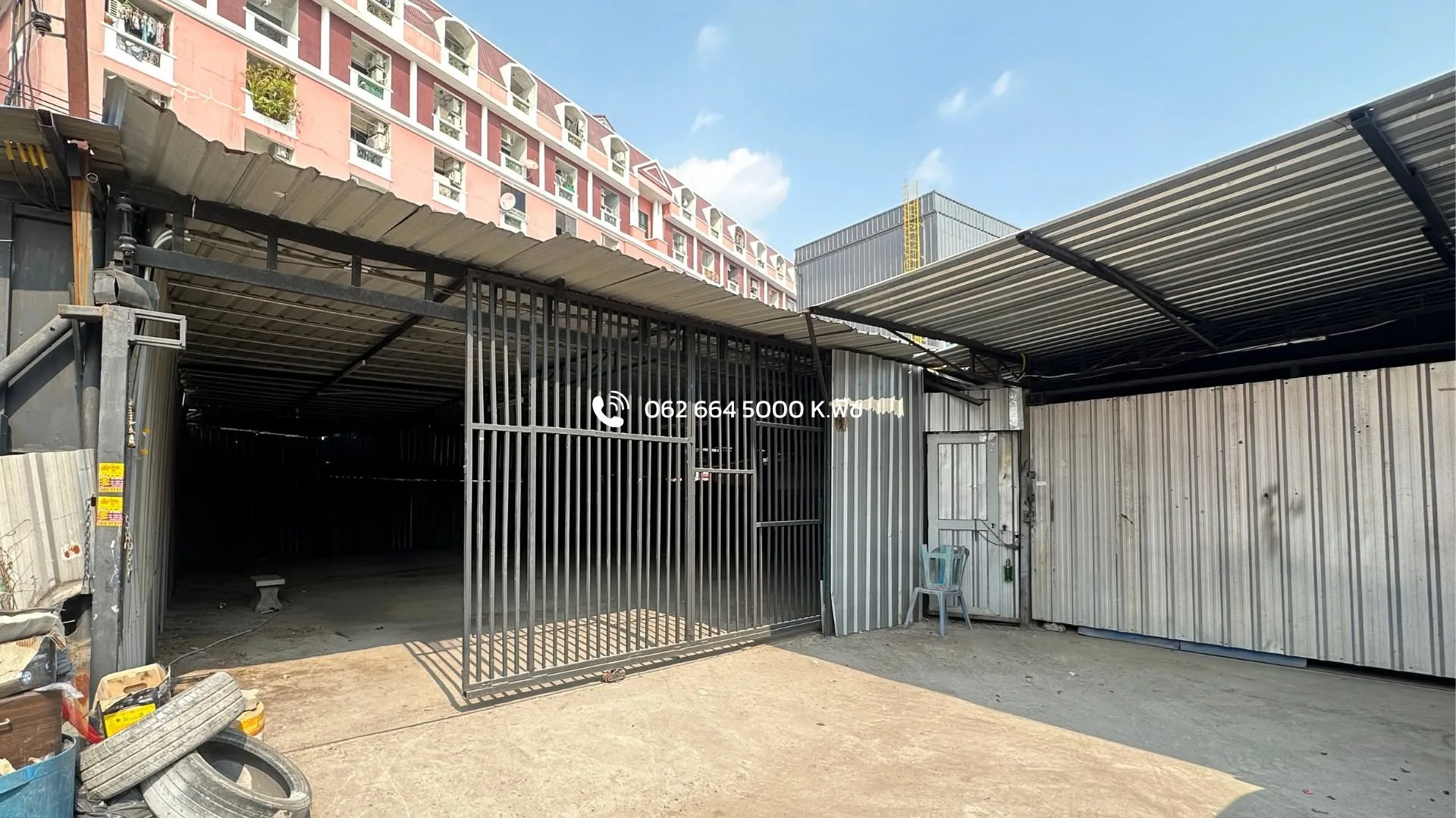 โกดังทาวน์อินทาวน์ ลาดพร้าว วังทองหลาง ใกล้ทางด่วน - 450 ตร.ม. มุม 1