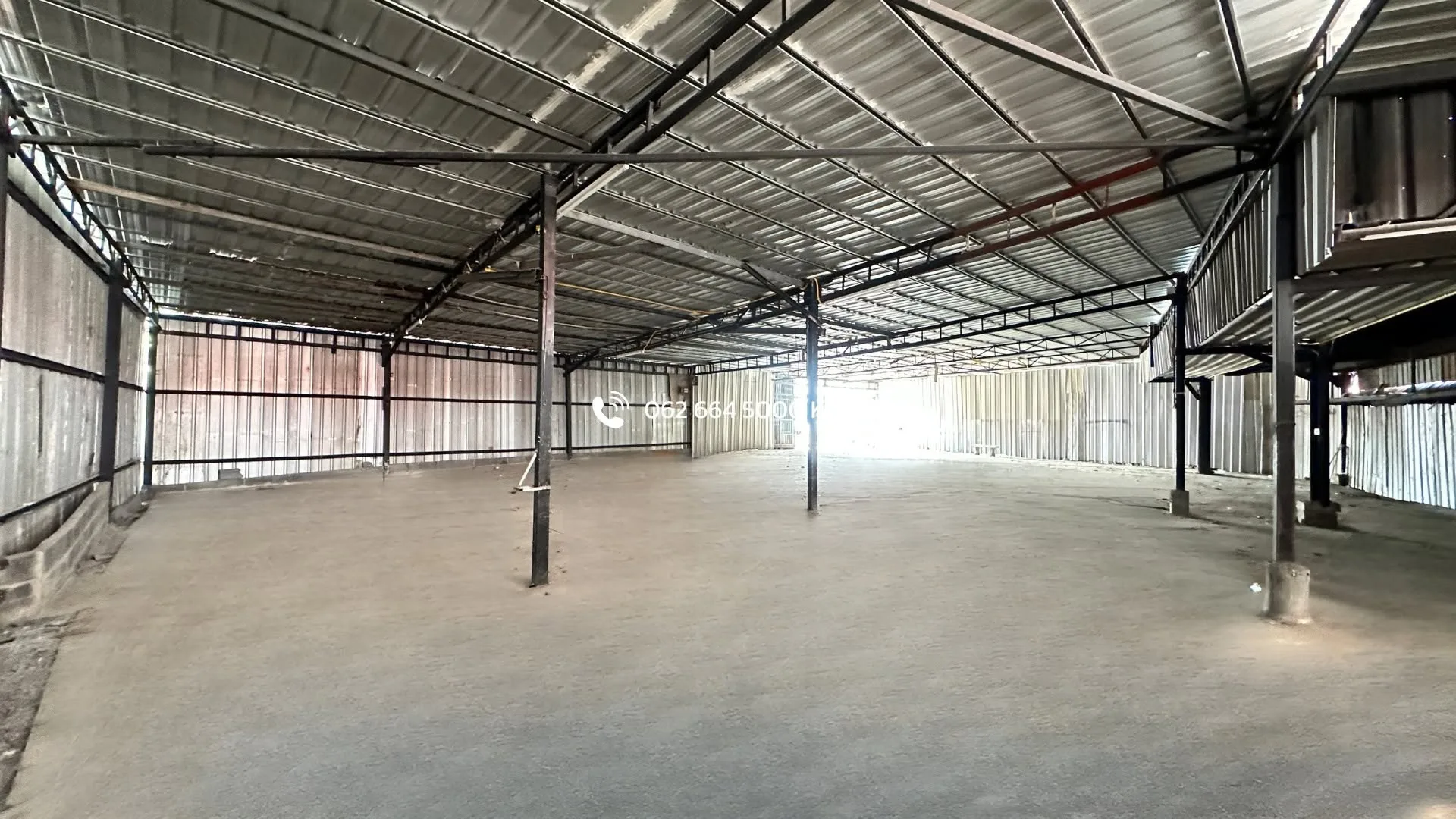 โกดังทาวน์อินทาวน์ ลาดพร้าว วังทองหลาง ใกล้ทางด่วน - 450 ตร.ม. มุม 4
