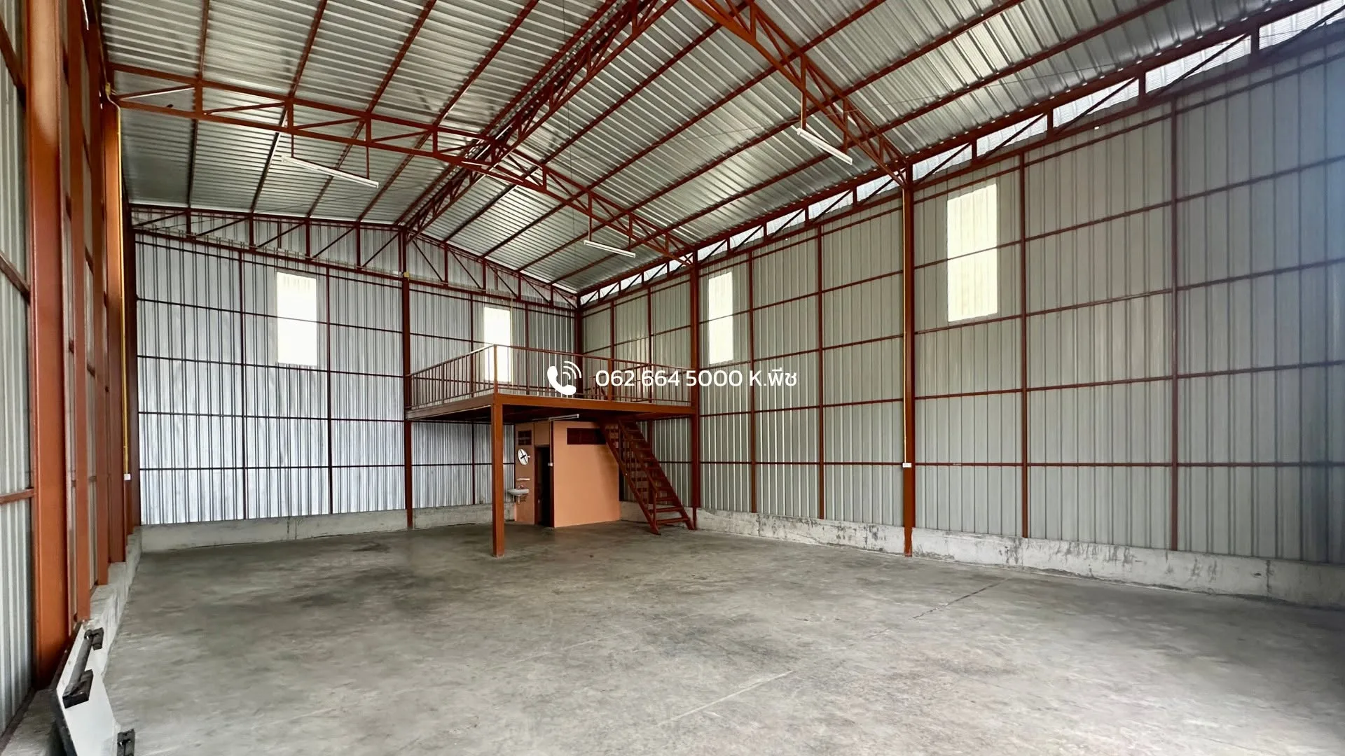 โกดังลาดพร้าว101 นวมินทร์ บางกะปิ ใกล้ทางด่วน - 175 ตร.ม. มุม 3