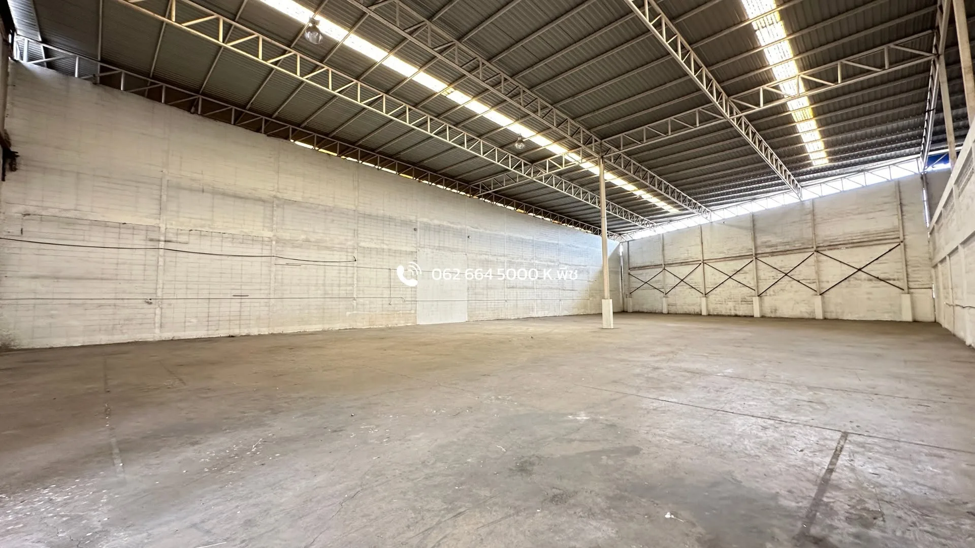 โกดังใจกลางเมือง ประชาชื่น งามวงศ์วาน ใกล้ทางด่วน - 900 ตร.ม. มุม 2
